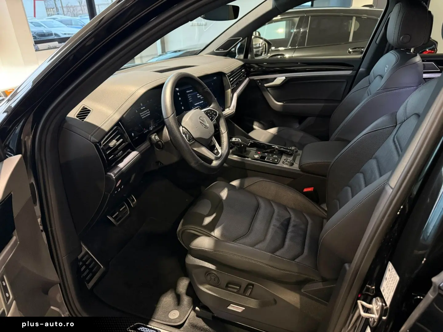 VW Touareg R-Line 4M AID DYN MATRIX LUFT 360  AHK