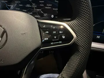 VW Touareg R-Line 4M AID DYN MATRIX LUFT 360  AHK