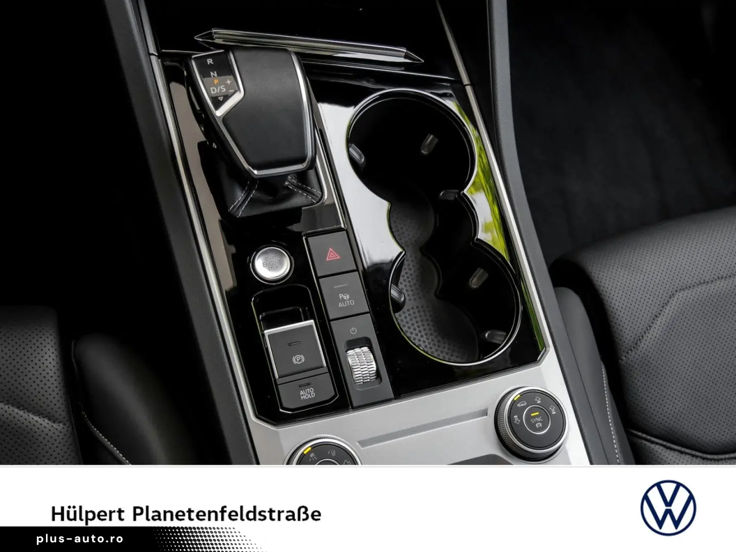 VW Touareg V6 R-LINE BLACKSTYLE PANO AHK 360CAM 21Z