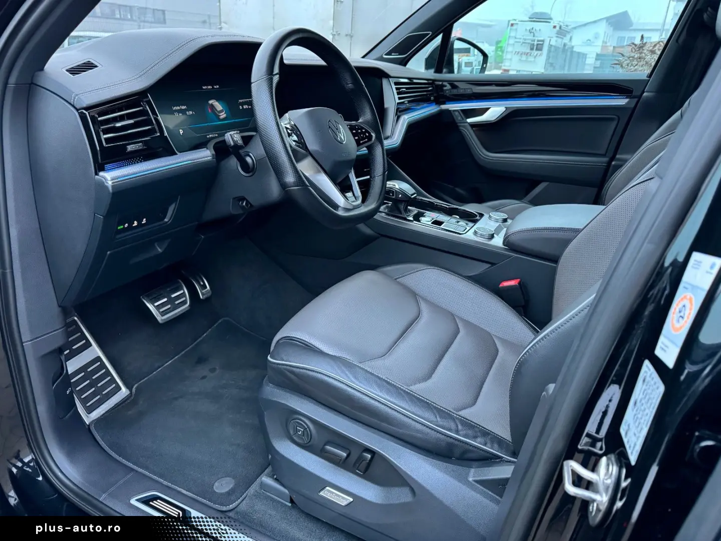 VW Touareg R-Line 4Motion Allradlenkung Pano Dynau