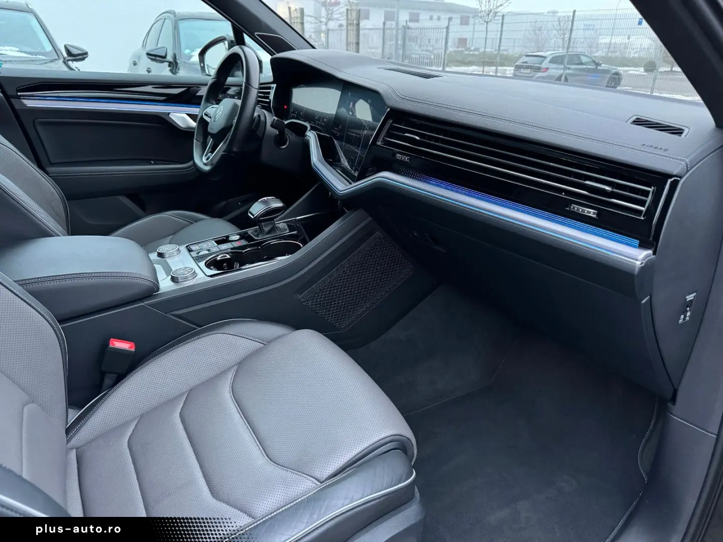 VW Touareg R-Line 4Motion Allradlenkung Pano Dynau