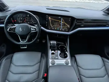 VW Touareg R-Line 4Motion Allradlenkung Pano Dynau