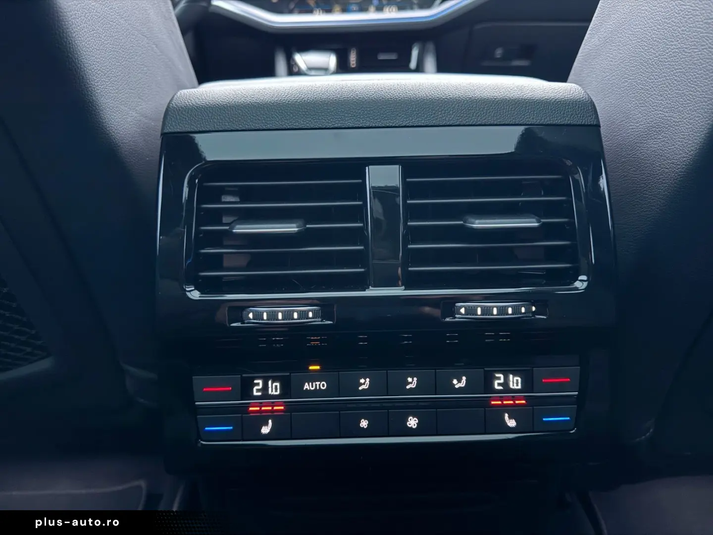 VW Touareg R-Line 4Motion Allradlenkung Pano Dynau