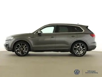 VW Touareg 3.0 V6 TSI R-LINE 4MOTION GJR PANO AHK