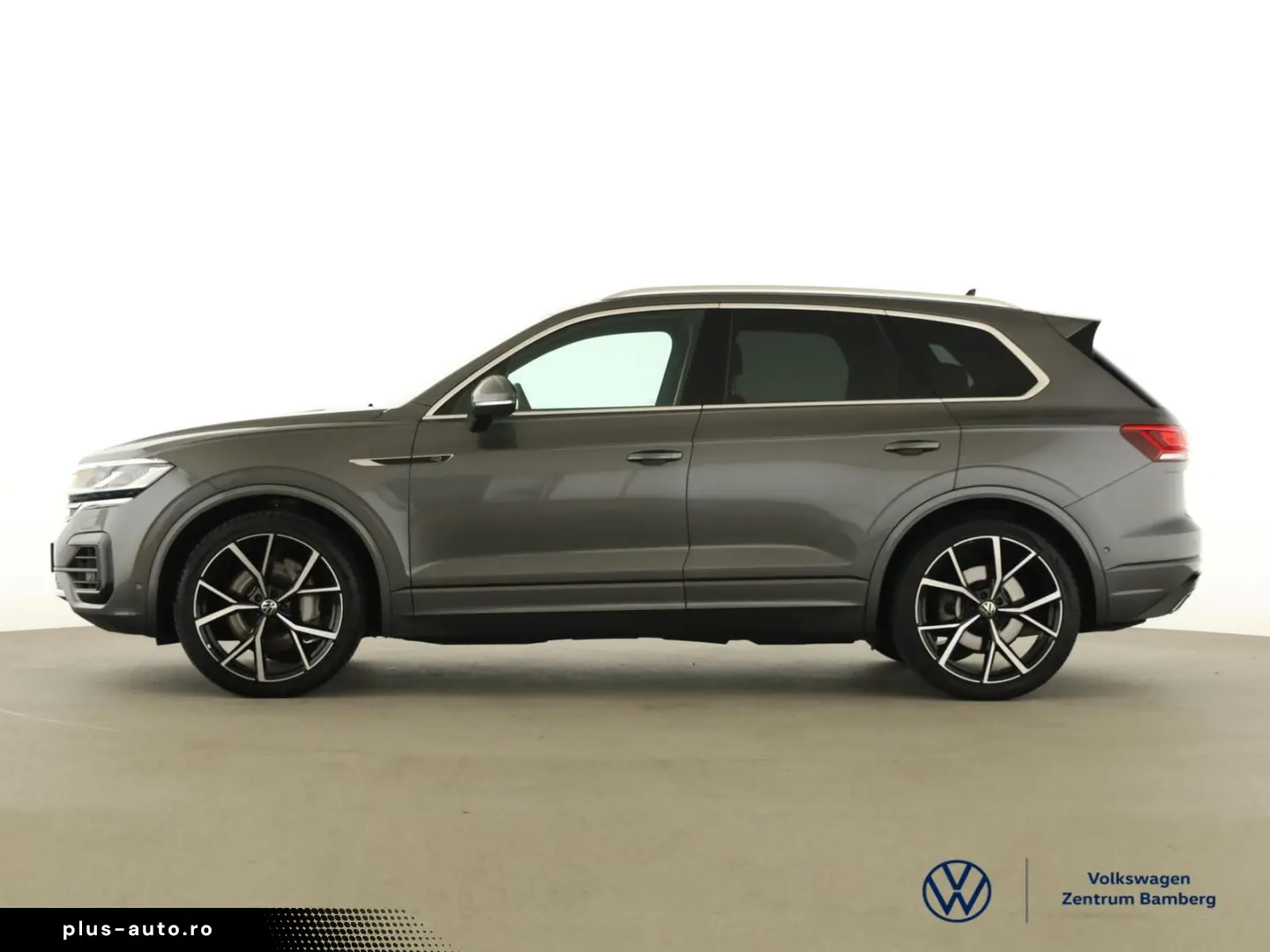 VW Touareg 3.0 V6 TSI R-LINE 4MOTION GJR PANO AHK