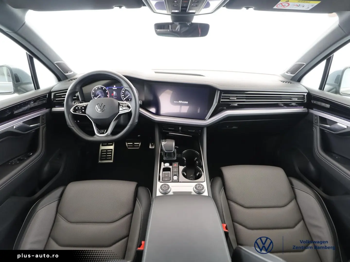 VW Touareg 3.0 V6 TSI R-LINE 4MOTION GJR PANO AHK