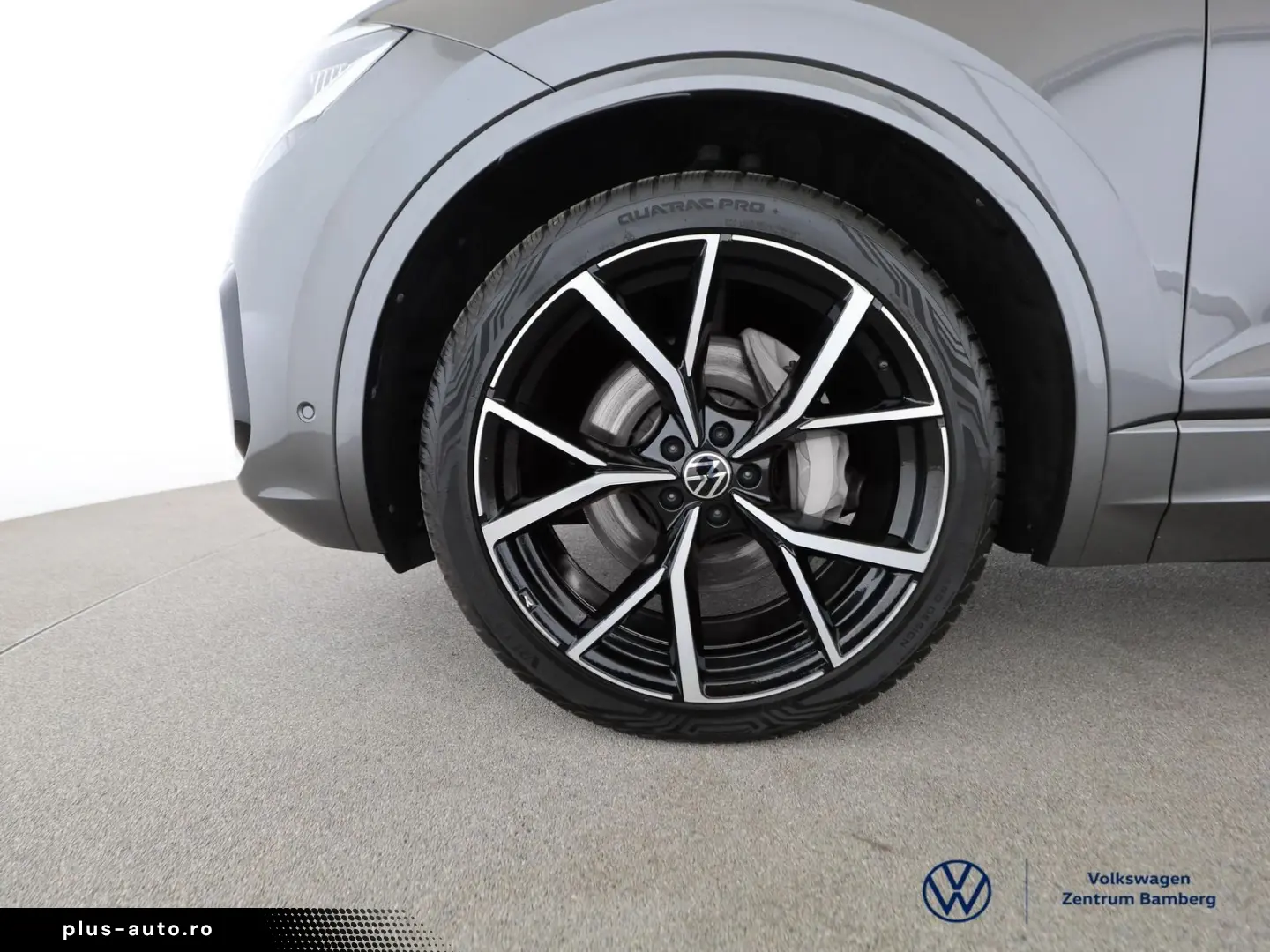 VW Touareg 3.0 V6 TSI R-LINE 4MOTION GJR PANO AHK