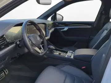 VW Touareg 3.0 V6 TDI R-Line 4Motion AHK Pano Luft