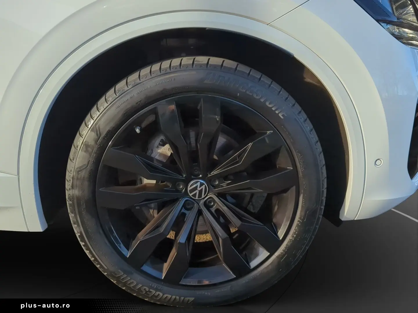 VW Touareg 3.0 V6 TDI R-Line 4Motion AHK Pano Luft