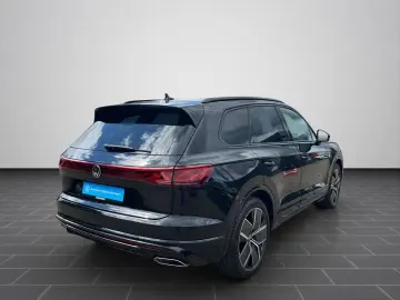 VW Touareg 3.0 V6 TDI R-LINE AHK DYNAUDIO BLACK STY