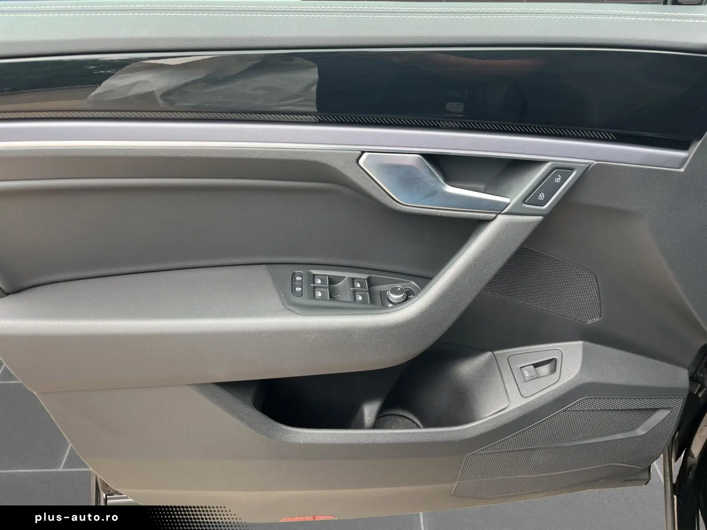 VW Touareg 3.0 V6 TDI R-LINE AHK DYNAUDIO BLACK STY