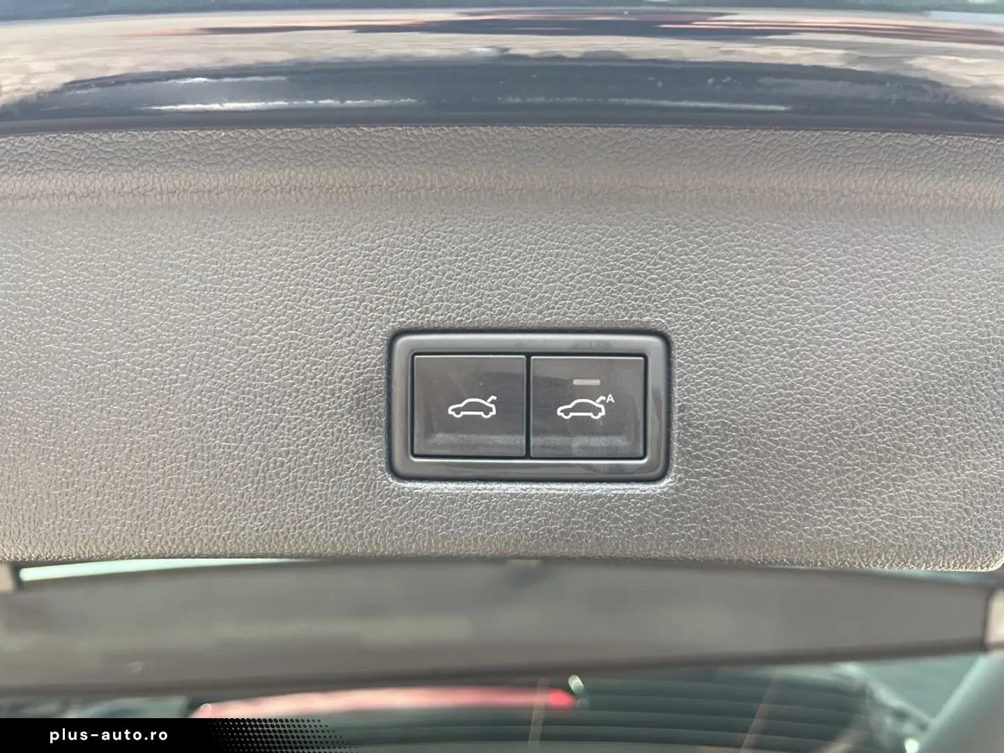 VW Touareg 3.0 V6 TDI R-LINE AHK DYNAUDIO BLACK STY