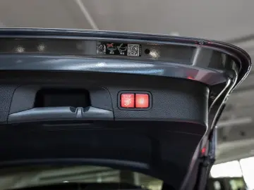 MERCEDES-BENZ GLE 450 d 4M AMG-Sport Pano Distr Nigh&hellip;