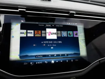 MERCEDES-BENZ E 220 d 4M AMG-Sport Super Pano Burm AHK Night