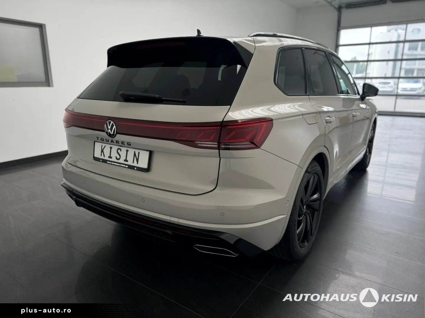 VW Touareg 3.0 TSI 4M R-Line V6  Luftf  Pano  STHZG