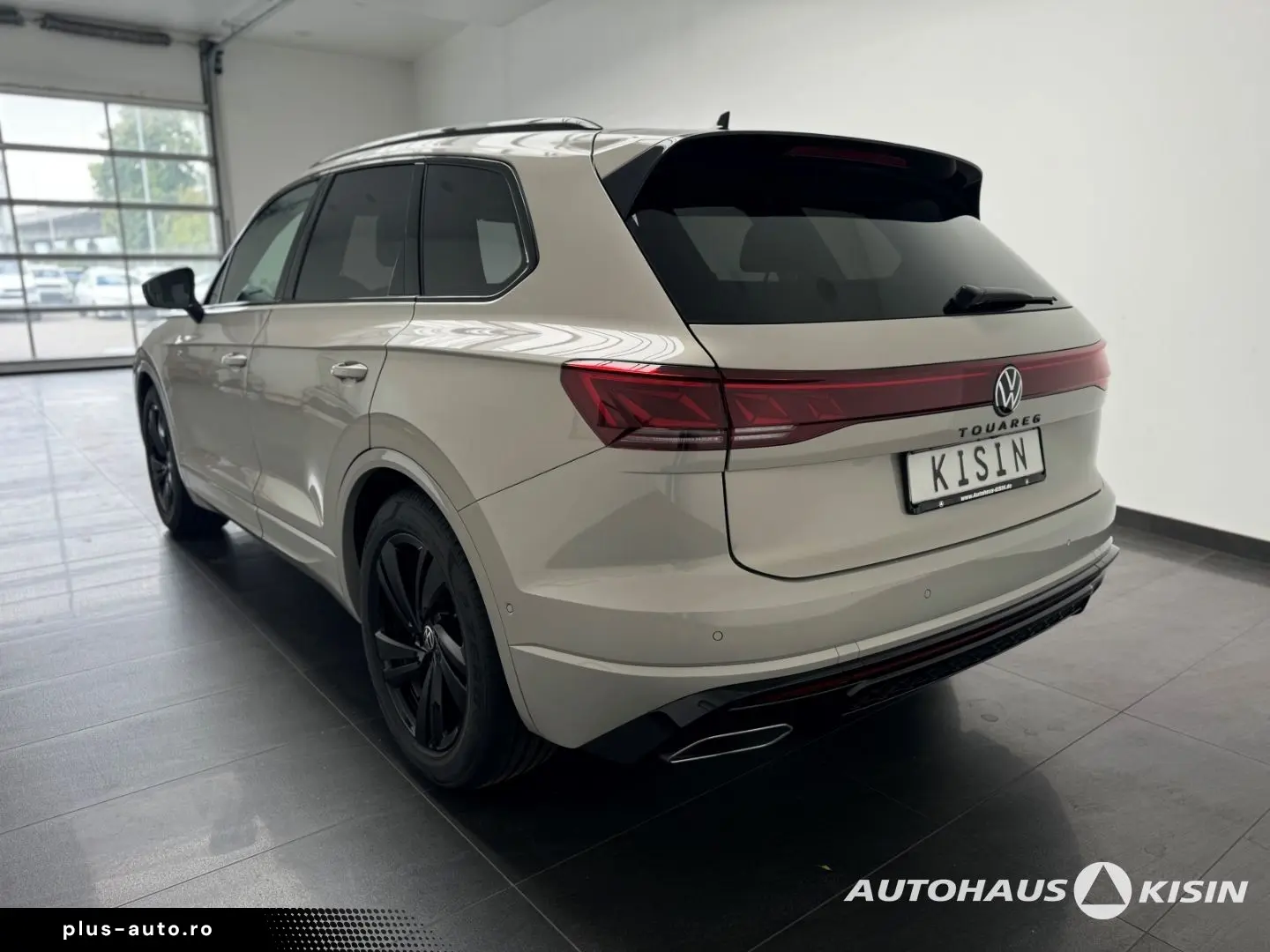 VW Touareg 3.0 TSI 4M R-Line V6  Luftf  Pano  STHZG