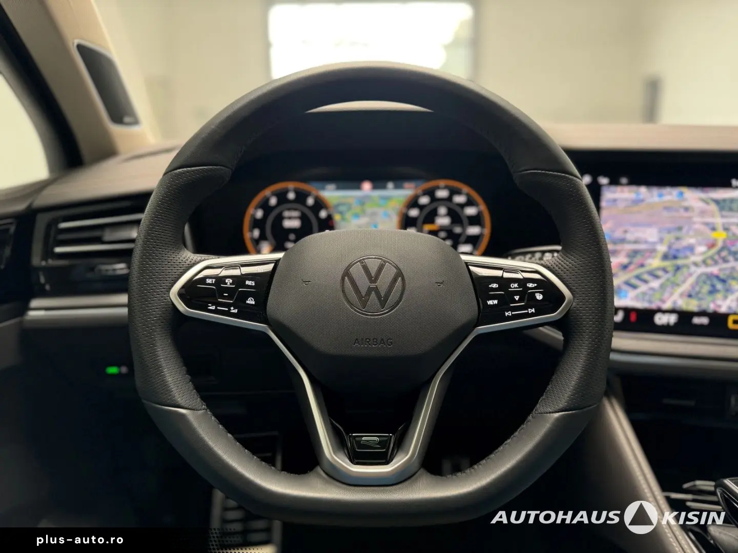 VW Touareg 3.0 TSI 4M R-Line V6  Luftf  Pano  STHZG