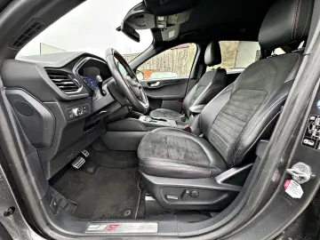 FORD Kuga 2.5 Duratec Plug In Hybrid ST Line X