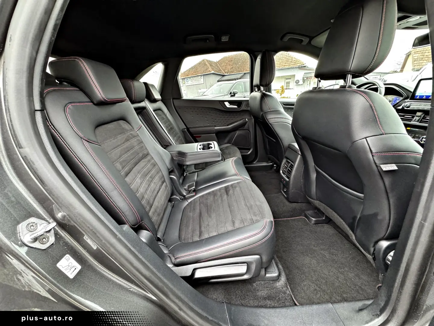 FORD Kuga 2.5 Duratec Plug In Hybrid ST Line X