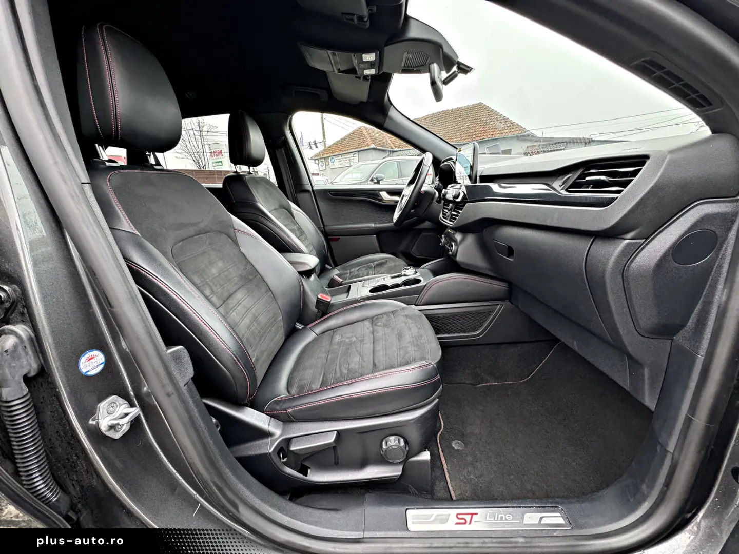 FORD Kuga 2.5 Duratec Plug In Hybrid ST Line X