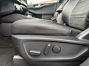 FORD Kuga 2.5 Duratec Plug In Hybrid ST Line X