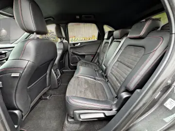 FORD Kuga 2.5 Duratec Plug In Hybrid ST Line X