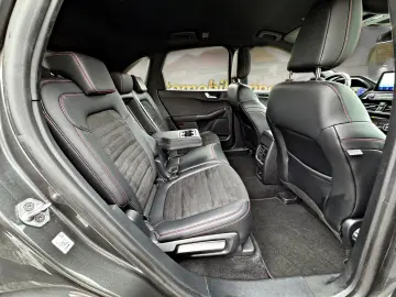 FORD Kuga 2.5 Duratec Plug In Hybrid ST Line X