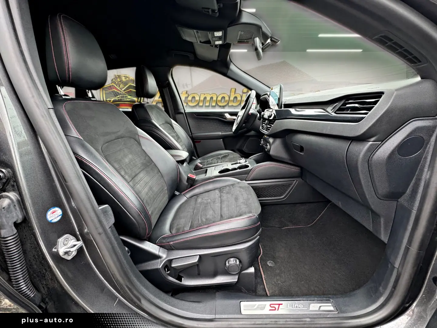 FORD Kuga 2.5 Duratec Plug In Hybrid ST Line X