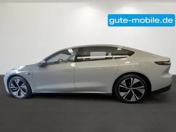 NIO ET7 100kwH  Massage   Pano Long Range  480KW