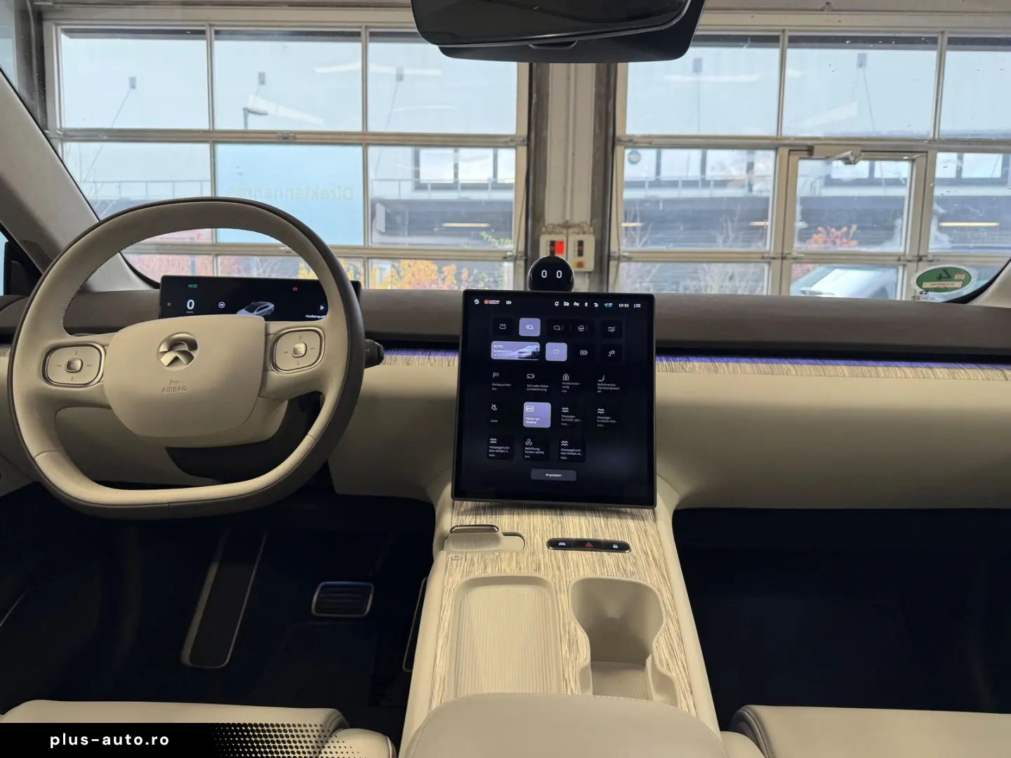 NIO ET7 100kwH  Massage   Pano Long Range  480KW