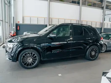 MERCEDES-BENZ GLE 400d   HUD   Standheizung   AMG-Paket