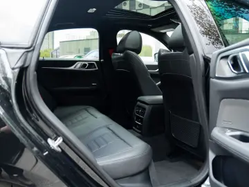 BMW M440i xDrive Gran Coupé HUD HK Laser