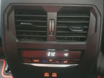 BMW M440 d xDrive  M-Sport H&K Fiona Rot