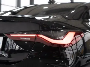 BMW M440 d xDrive Coupe CARBON H K INDIVIDUAL LEDER