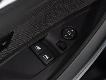 BMW M440 d xDrive Coupe CARBON H K INDIVIDUAL LEDER