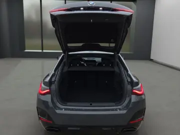 BMW M440i xDrive Lim. LASER NAVI HUD SPORTSITZ SHZ