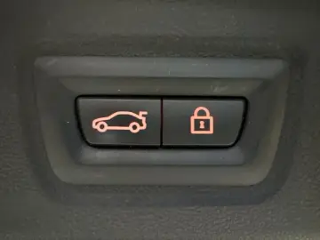 BMW M440i Gran Coupé xDrive NAV LED HEAD-UP AHK 19ZO