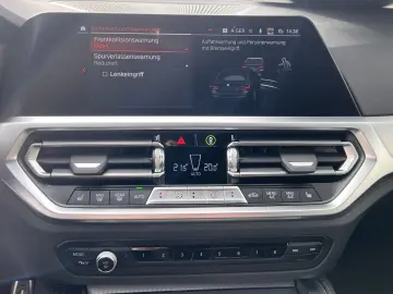 BMW M440i xDrive Coupé HiFi DAB WLAN Tempomat Shz