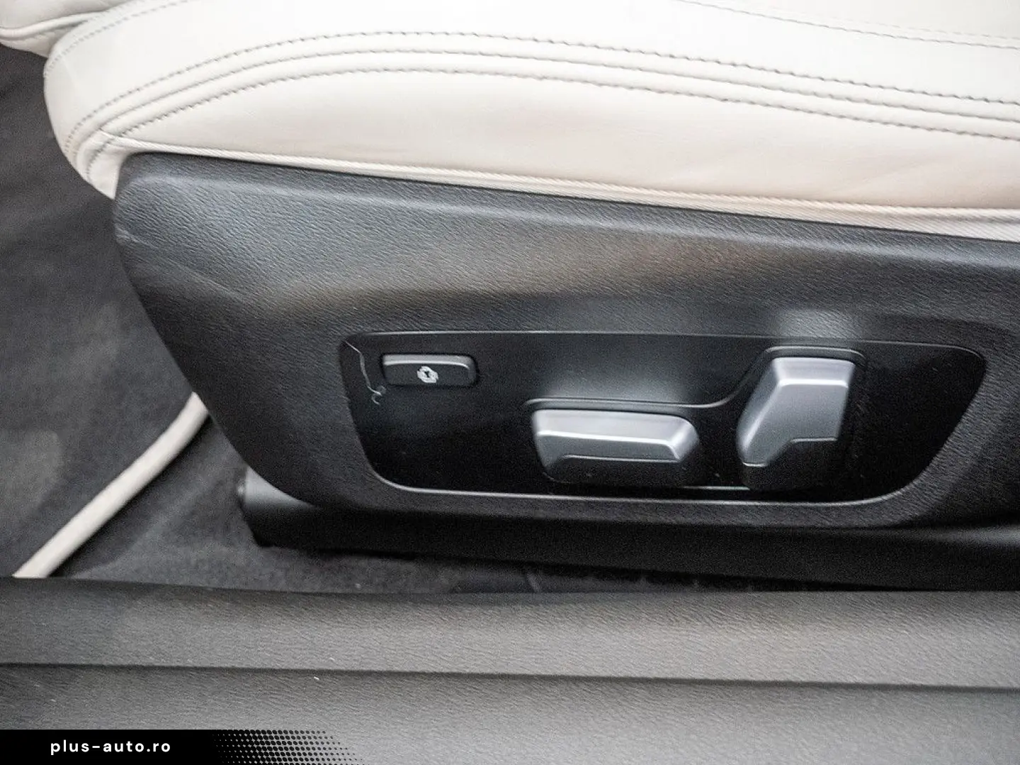 BMW M440i Cabrio xDrive 360  LASER HUD NAVI LEDER KE