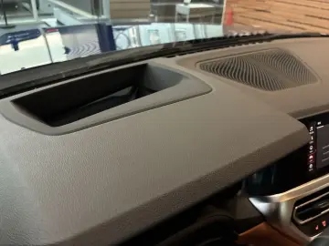 BMW M440i xDrive Coupe LASER LEDER HUD HIFI 19ZOLL L