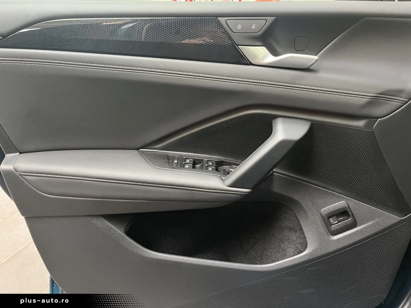 VW Tiguan 2.0 TDI  Life 4Motion DSG  LED ALLRAD ALU