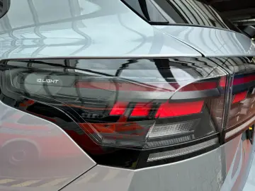 VW Tiguan Life 2.0 TDI DSG 4Motion -AHK DCC