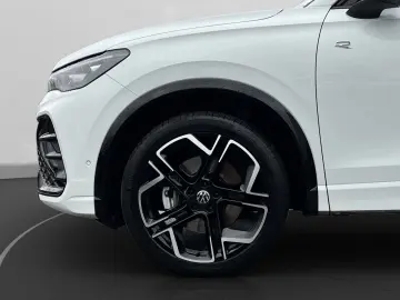 VW Tiguan R Line 2.0 TDI 4Motion DSG AHK ACC LED Na