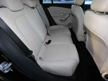 Mercedes-Benz CLA 180Coupé LEDER BEIGE DISTRONIC TOTWINKEL