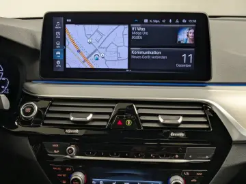 BMW 530e xDrive M Sport Laser AHK ACC HuD H K DA PA