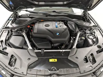 BMW 530e xDrive M Sport Laser AHK ACC HuD H K DA PA