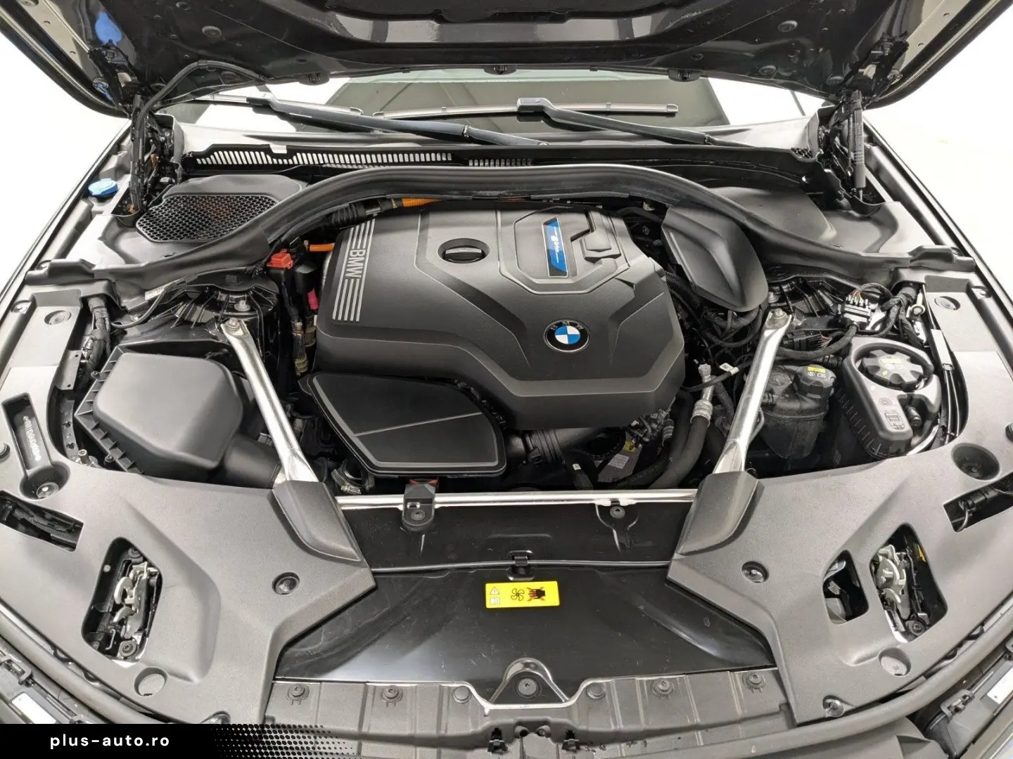 BMW 530e xDrive M Sport Laser AHK ACC HuD H K DA PA