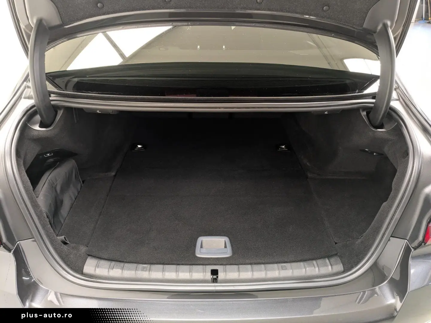 BMW 530e xDrive M Sport Laser AHK ACC HuD H K DA PA