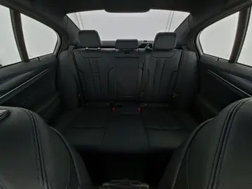 BMW 530e xDrive M-Sport HeadUp Kamera LED Kessy SHZ