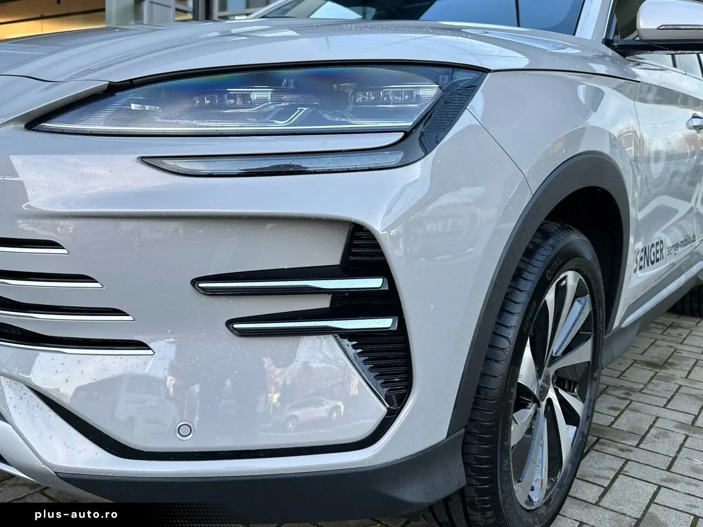 BYD Seal U DM-i Design Panorama LED Head-Up Ambiente